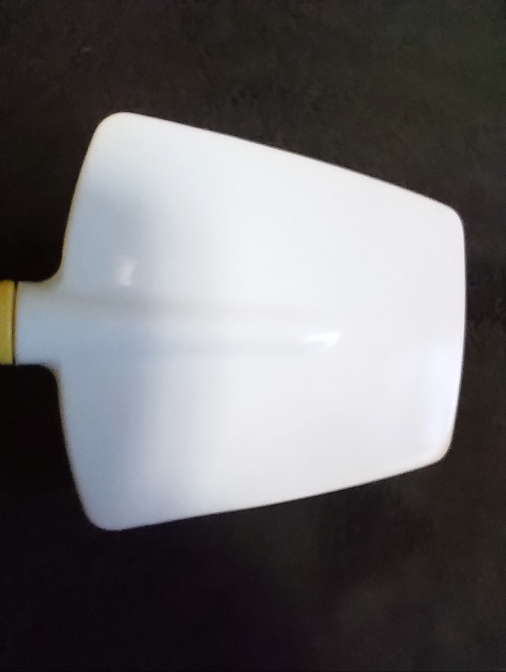 Rubbermaid Rubber Spatula/Scraper Has Section In Handle For Hanging - Picture 3 of 8